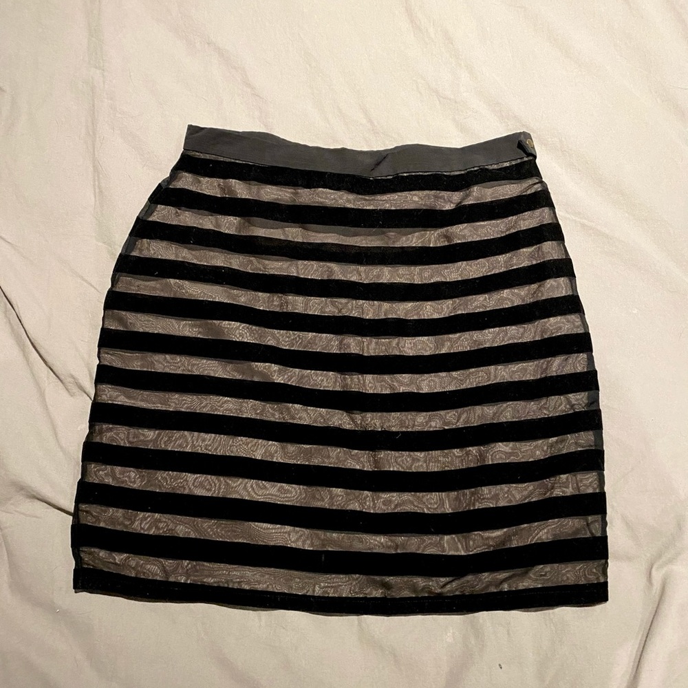 Black stripe mini skirt size L